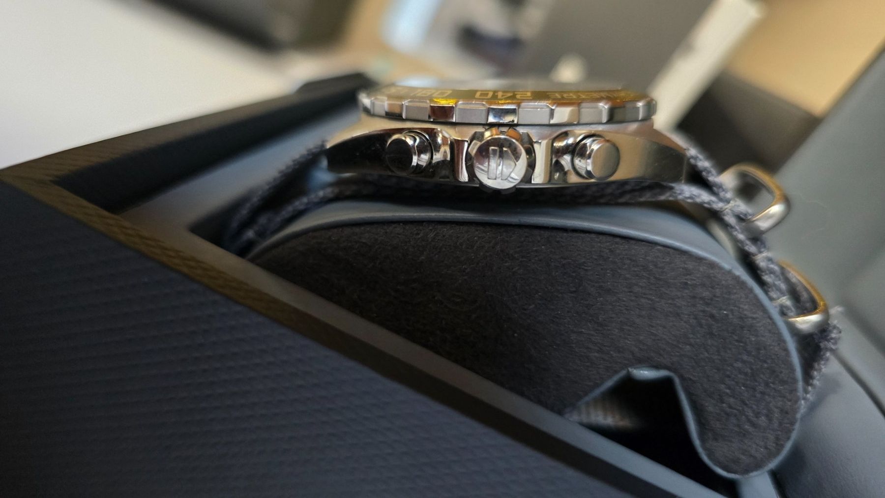 Tag Heuer Montres: Tag Heuer Formula 1 Blue – D'occasion à Peseux par tch_7l5b 4