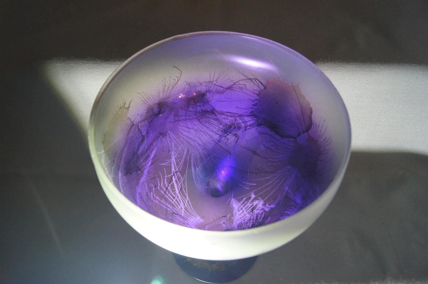Vase & Récipients: Grosser Prunkpokal blau-violett irisierend – D'occasion à Geroldswil par ARTEFACTO 5