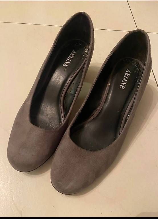 Scarpe da donna: Chaussures à talons – Usato da Thônex venduto da lespandas