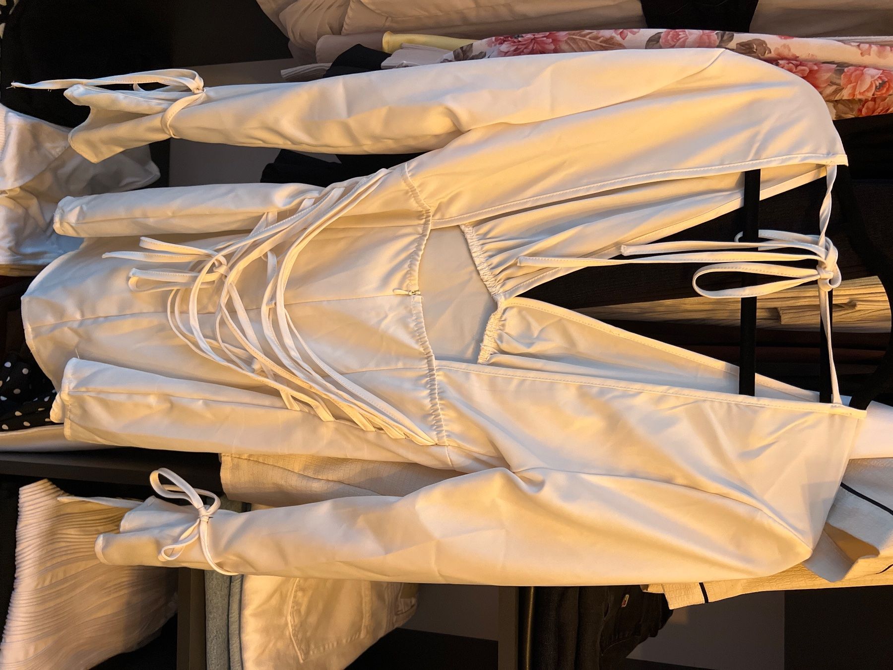 Vestiti: Missguided xs – Usato da Hunzenschwil venduto da vio_brh2 1