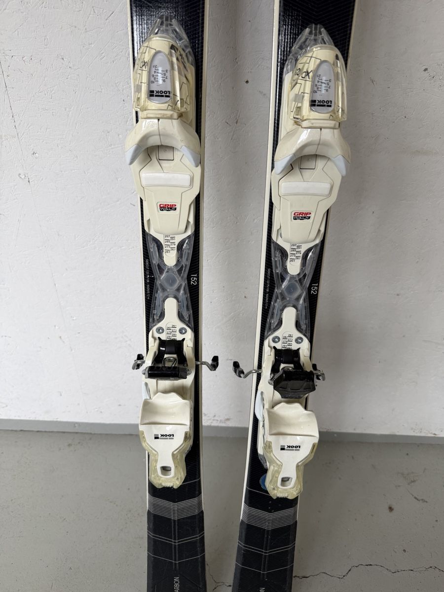 Rossignol Skis: Rossignol Nova Carbon 152 cm – LOOK Bindung – D'occasion à Gurmels par SwissShop21 2