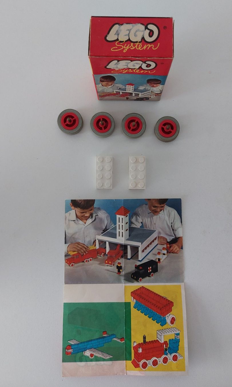 Lego Kit di costruzioni: LEGO System 400 Räder  Vintage – Usato da Schenkon venduto da TG10 5
