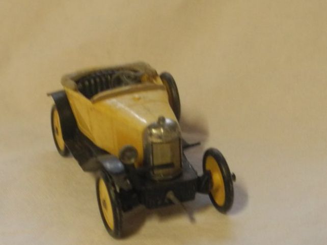 Norev Modellini d'auto: NOREV  CITROEN 5 HP  ERSATZTEILSPENDER – Difettoso da Gurtnellen venduto da Murmeli99