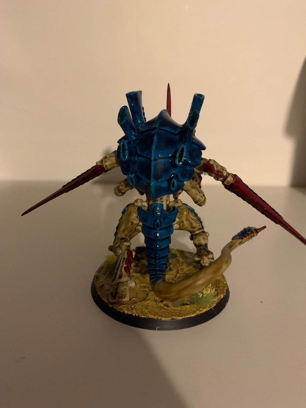 Statuette: Warhammer 40000 Tyraniden Schwarmtyrant – Usato da Winterthur venduto da Compiorg 2