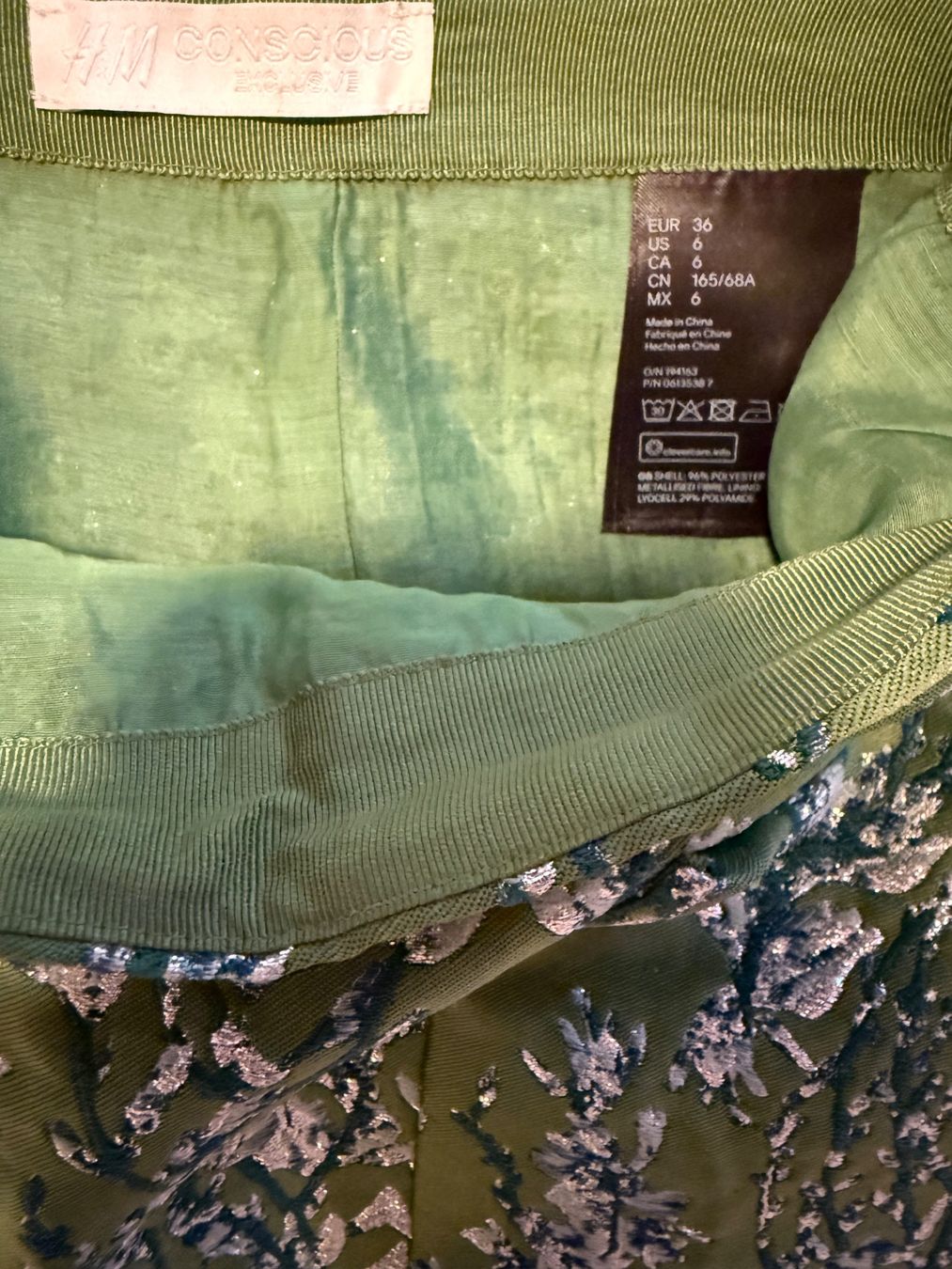 H&M Röcke: H&M Conscious skirt, 36 eu – Gebraucht aus Zürich von kuz_mnn9 5