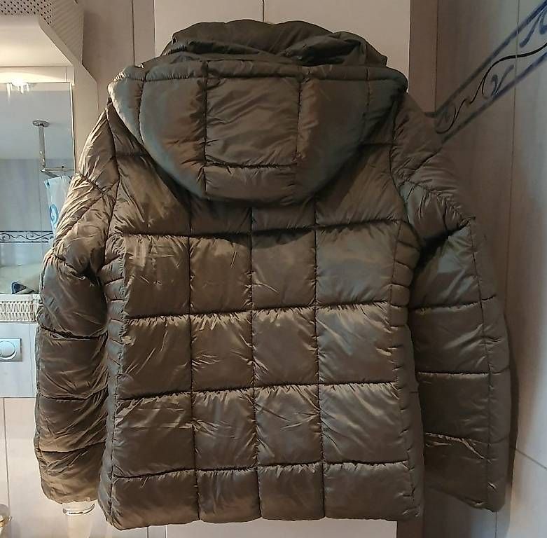 Giacche: Kurze Steppjacke, Gr. 38 NEU – Nuovo (secondo la descrizione) da Unterentfelden venduto da LookoutMt 1