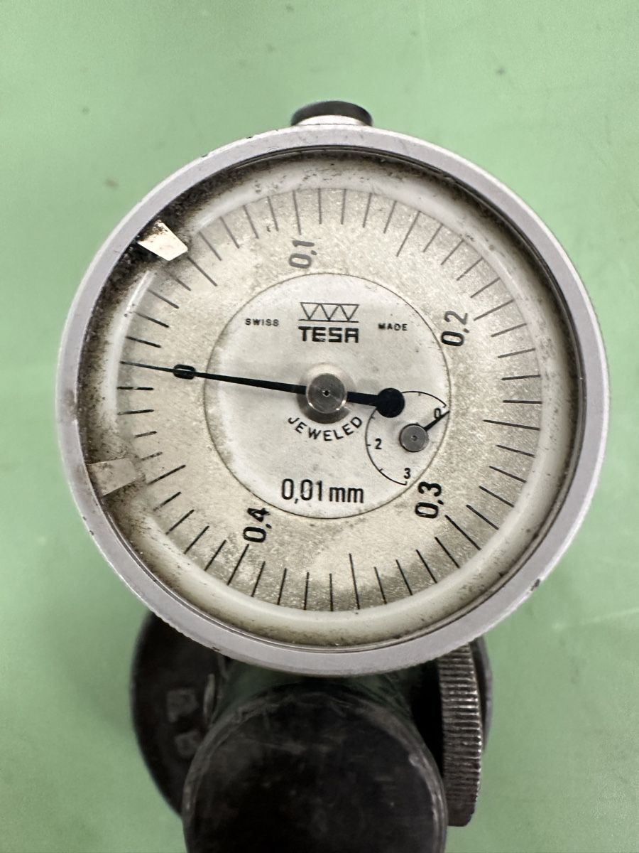 Tesa Misurare: TESA Messuhr mit Magnetständer. – Usato da Aarberg venduto da SNMachines 3
