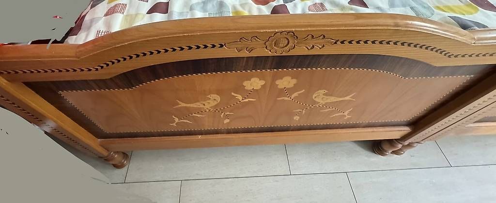 Letti: lit mobilier fribourgeois – Usato da Nierlet-les-Bois venduto da carlitoh 1