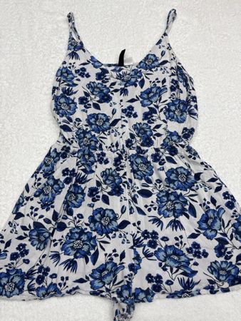 Combinaison d'été fleurie H&M, taille 36, très fraîche!