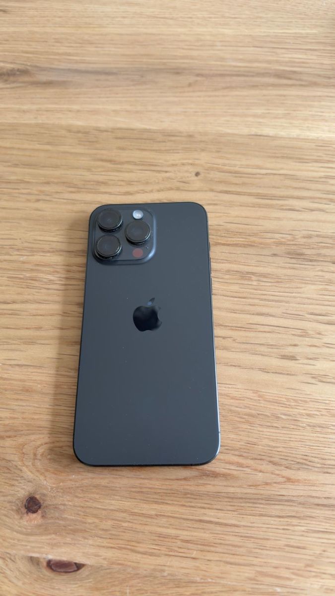 Apple Portables: Iphone 15 Pro Max 256gb – D'occasion à Luzern par Lellicl 2