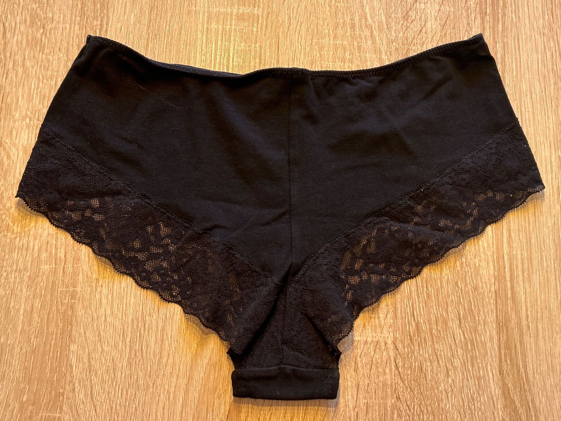 Altra biancheria intima: 3 Slip mit Spitzen schwarz – Usato da Brunnen venduto da Nala2929 4