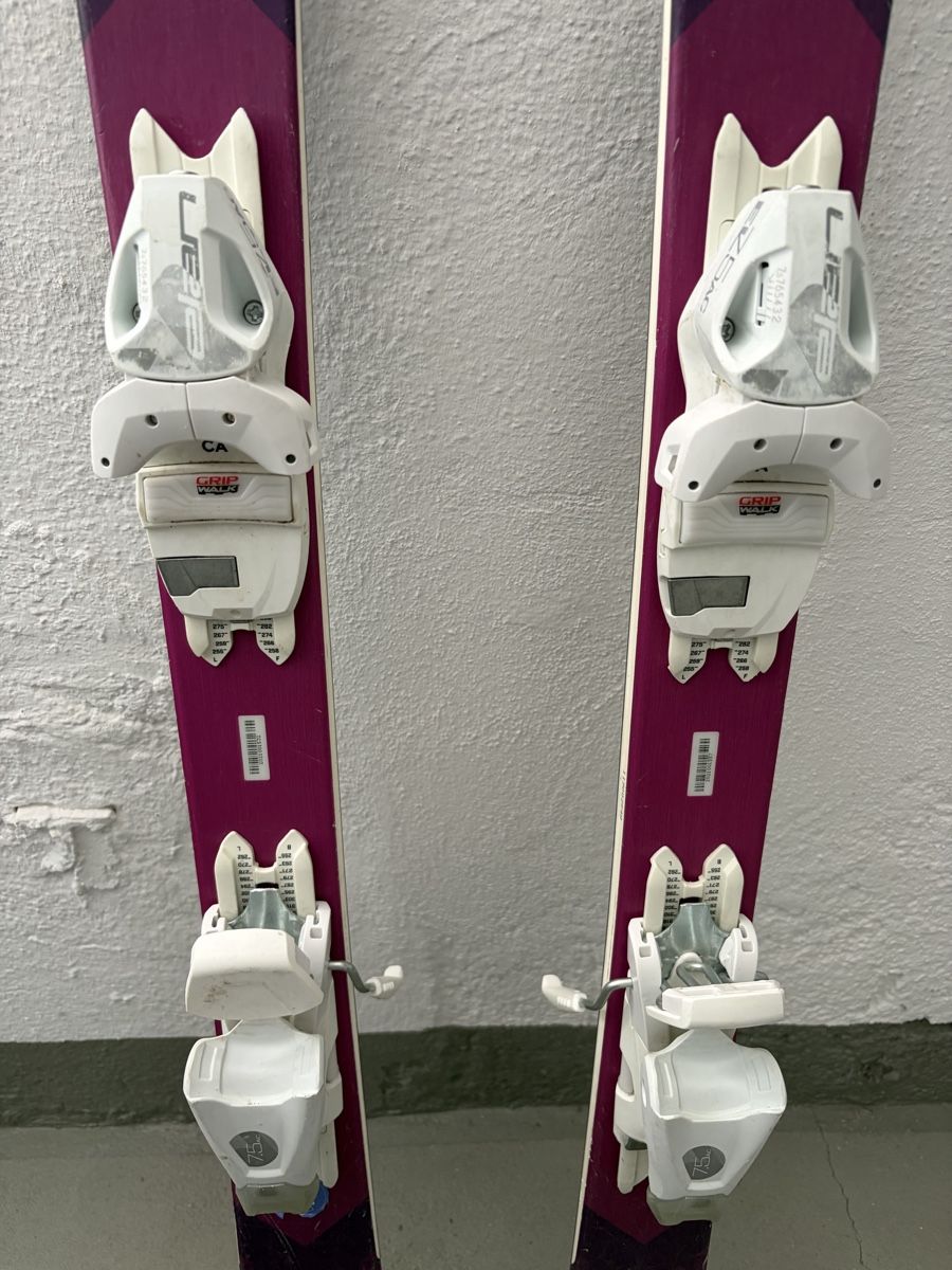 Elan Skis: Elan Kinder Ski mit Bindung, Modell RC Magic 130cm – Gebraucht aus Hombrechtikon von Reudel 1