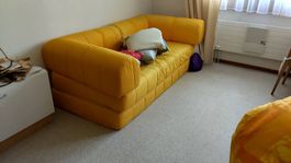 Schlafsofa in gelb