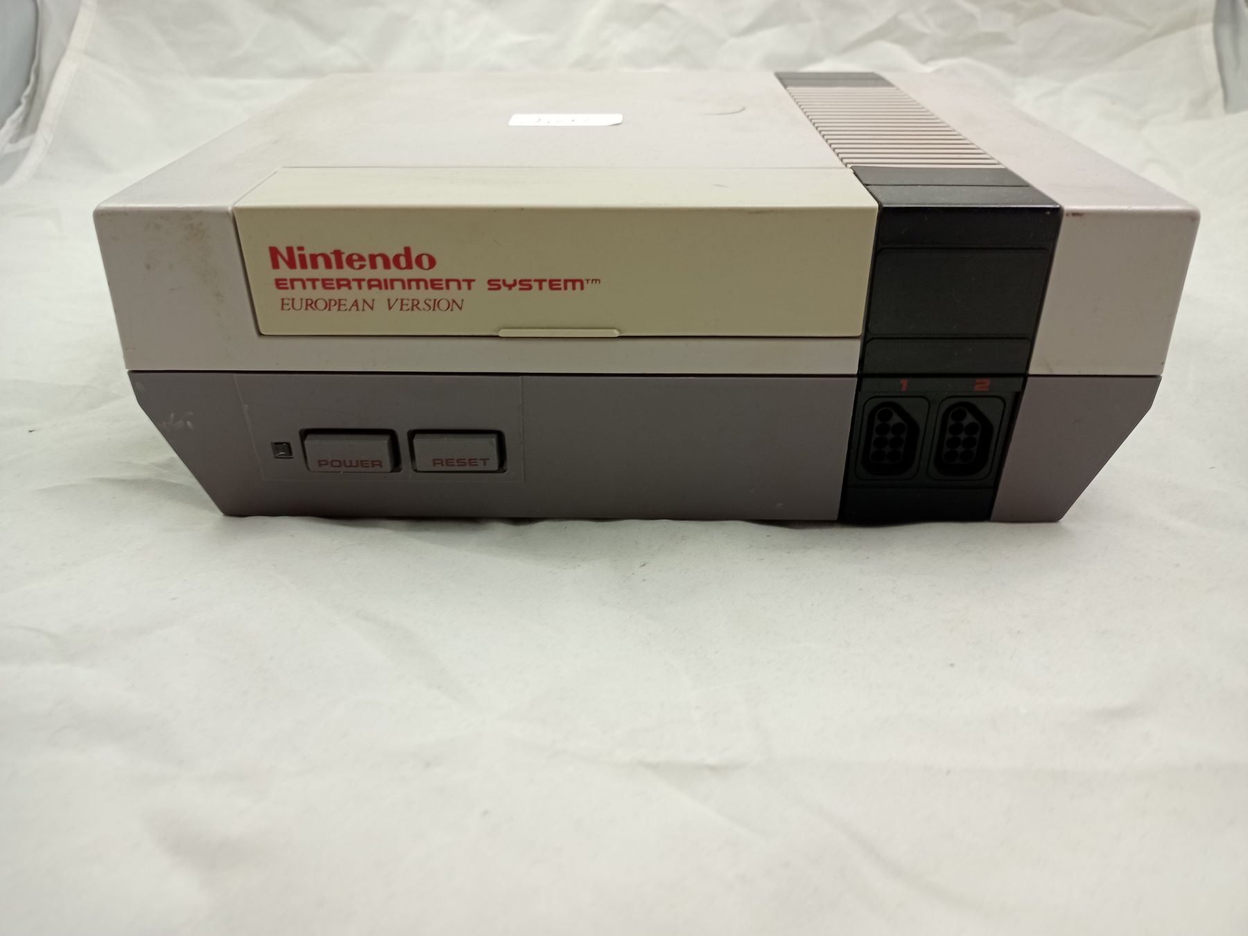 Consoles: Nintendo NES Konsole Defekt – D'occasion à Buchs AG par SellAndBuyX 7