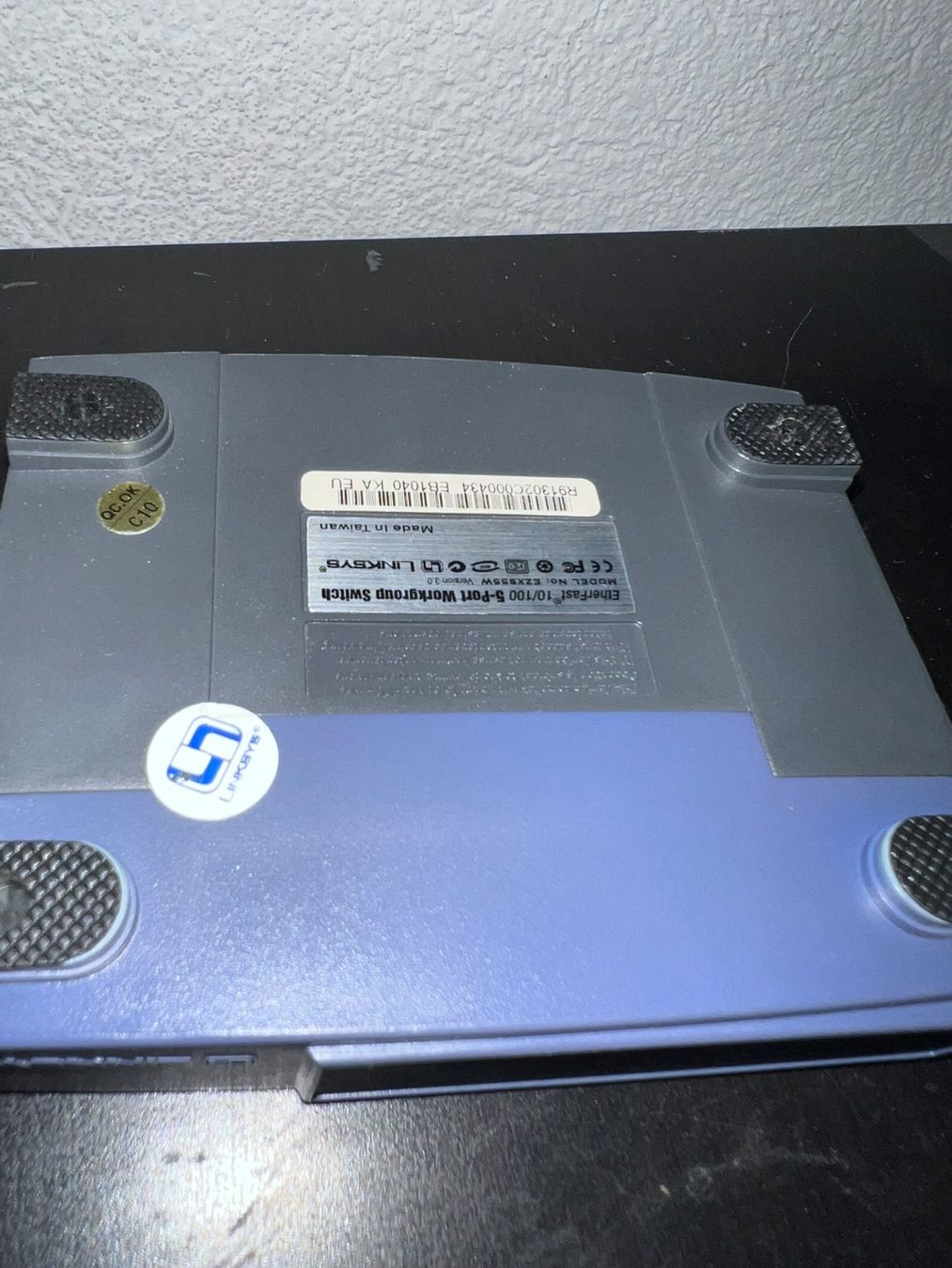 Hub & Switch: Linksys EtherFast EZXS55W 5-Port Switch 10/100 – Usato da Volketswil venduto da Lootington_Post 4