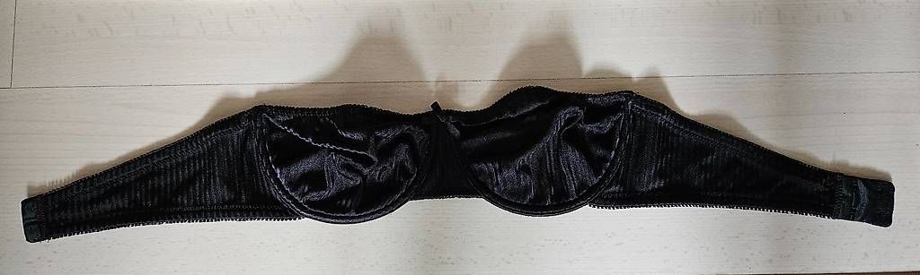Sonstige Unterwäsche: Trägerloser BH   Gr.80B  schwarz – Gebraucht aus Rickenbach b. Wil von cornetta 1