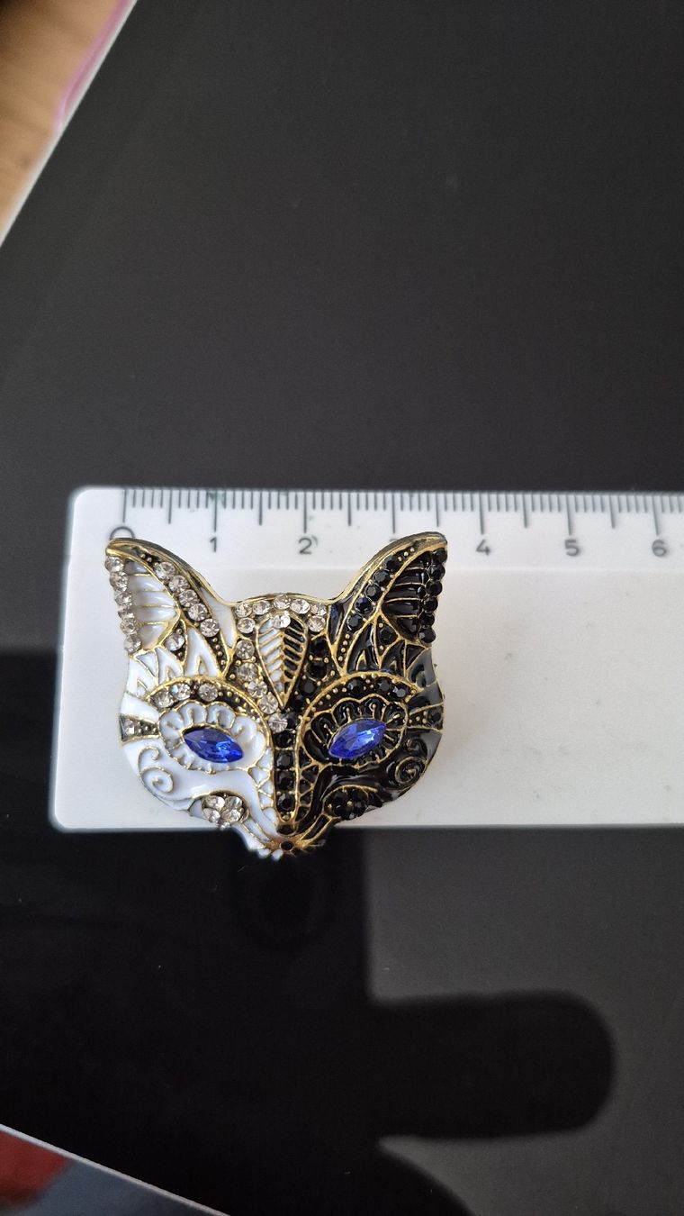 Spille & Fermagli: Exquisite Katzengesicht Brosche mit Strass. Neu. – Nuovo (secondo la descrizione) da Schiers venduto da Carmela8 2