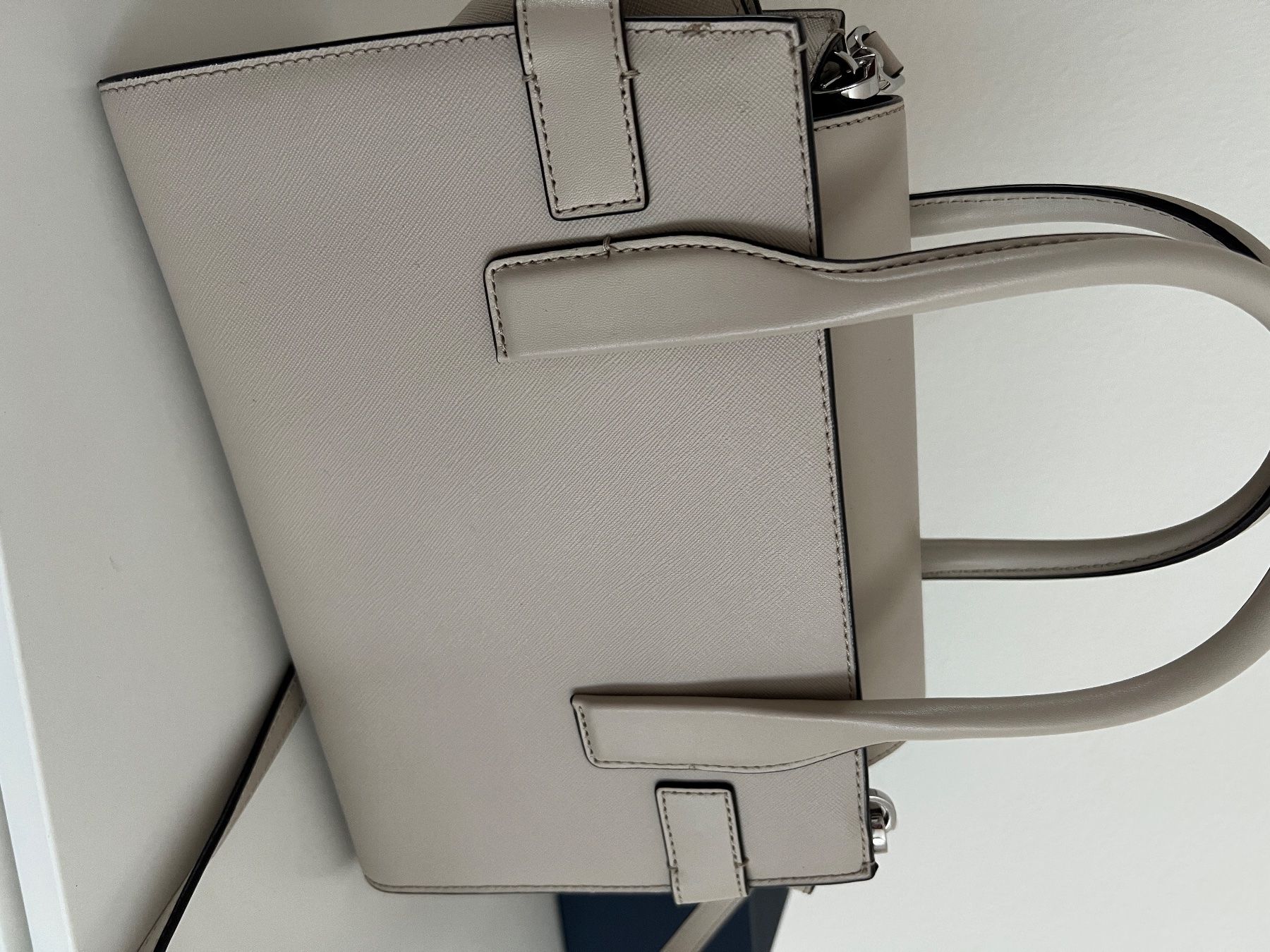 Michael Kors Borse da donna: Sac à main Michael Kors beige, état neuf! – Usato da Vevey venduto da Aiaram_059k 4