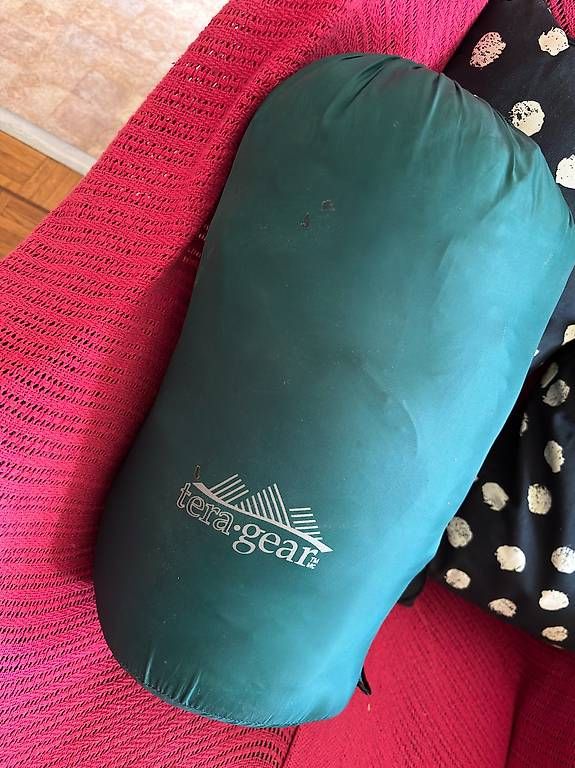 Schlafsäcke: Tera Gear sac de couchage sleeping bag – Neu (gemäss Beschreibung) aus Lausanne von mpampouras