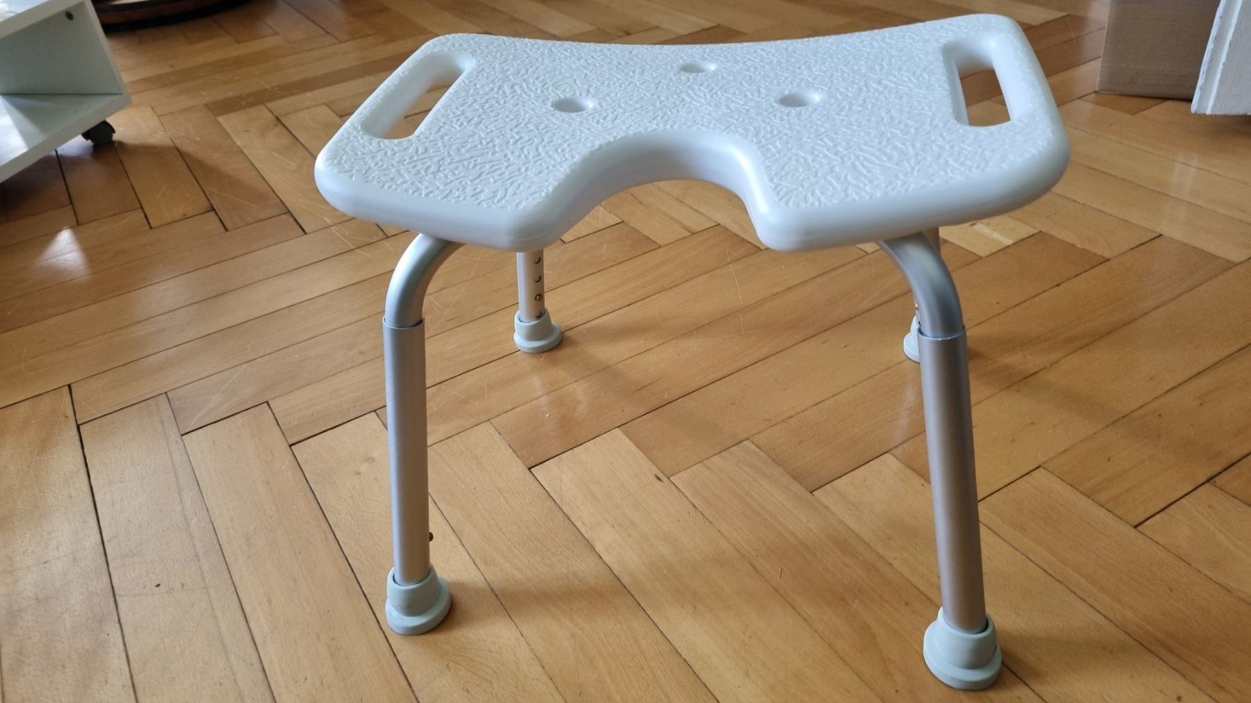 Sgabelli: Tabouret de douche blanc – Usato da La Chaux-de-Fonds venduto da mikilo1