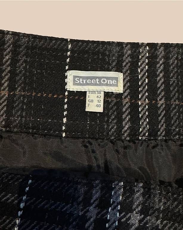 Gonne: Checked wrap skirt with buttons – Usato da Langnau i. E. venduto da 2ndhand.flohmi 1