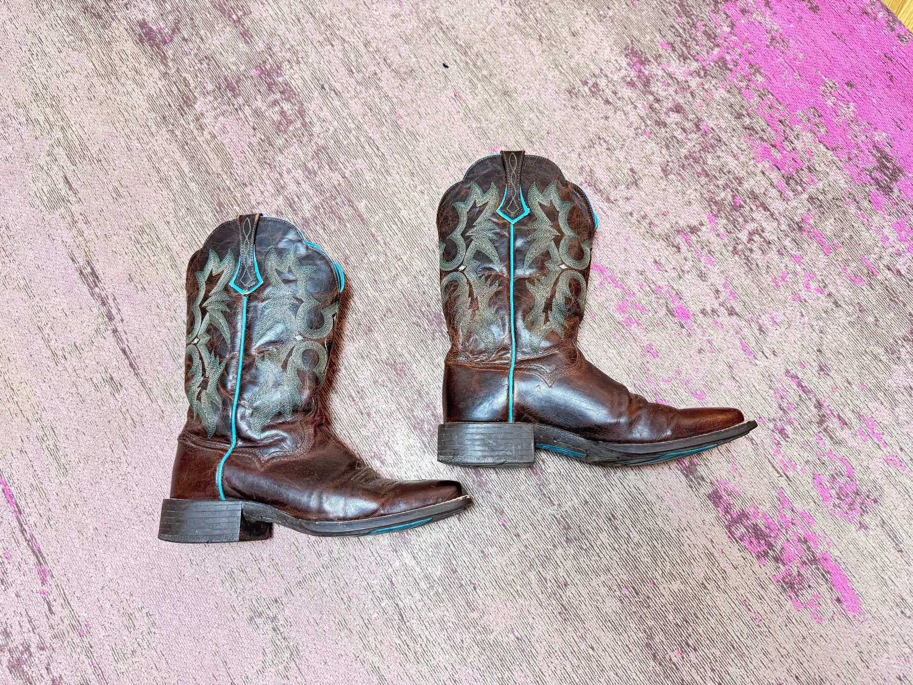 Ariat Damenschuhe: Cowboy Boots – Neu (gemäss Beschreibung) aus Zürich von ric_8gxv 2