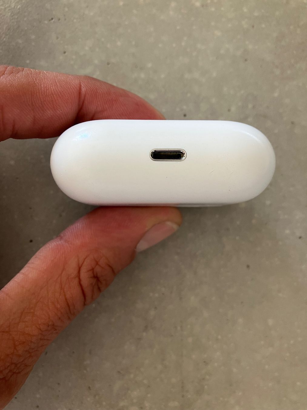 Apple Cuffie: Apple AirPods Pro 1 Charging Case – Usato da Lausanne venduto da mr.v 7