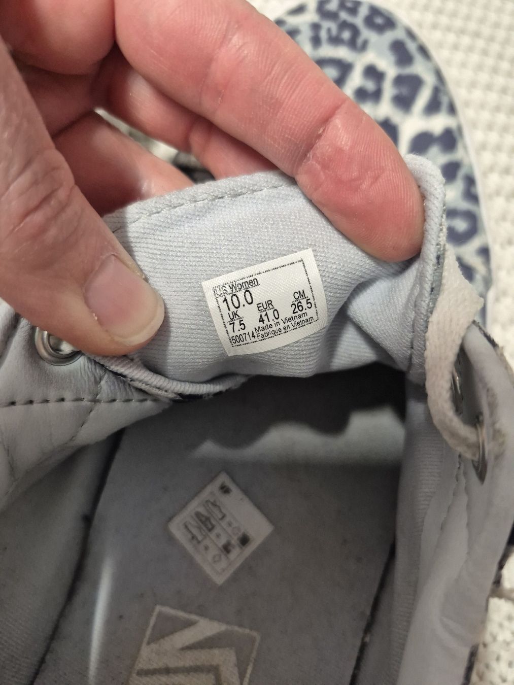 Vans Scarpe da uomo: VANS Leopardenmuster blau Gr.41 – Usato da Merligen venduto da muss_haben 4