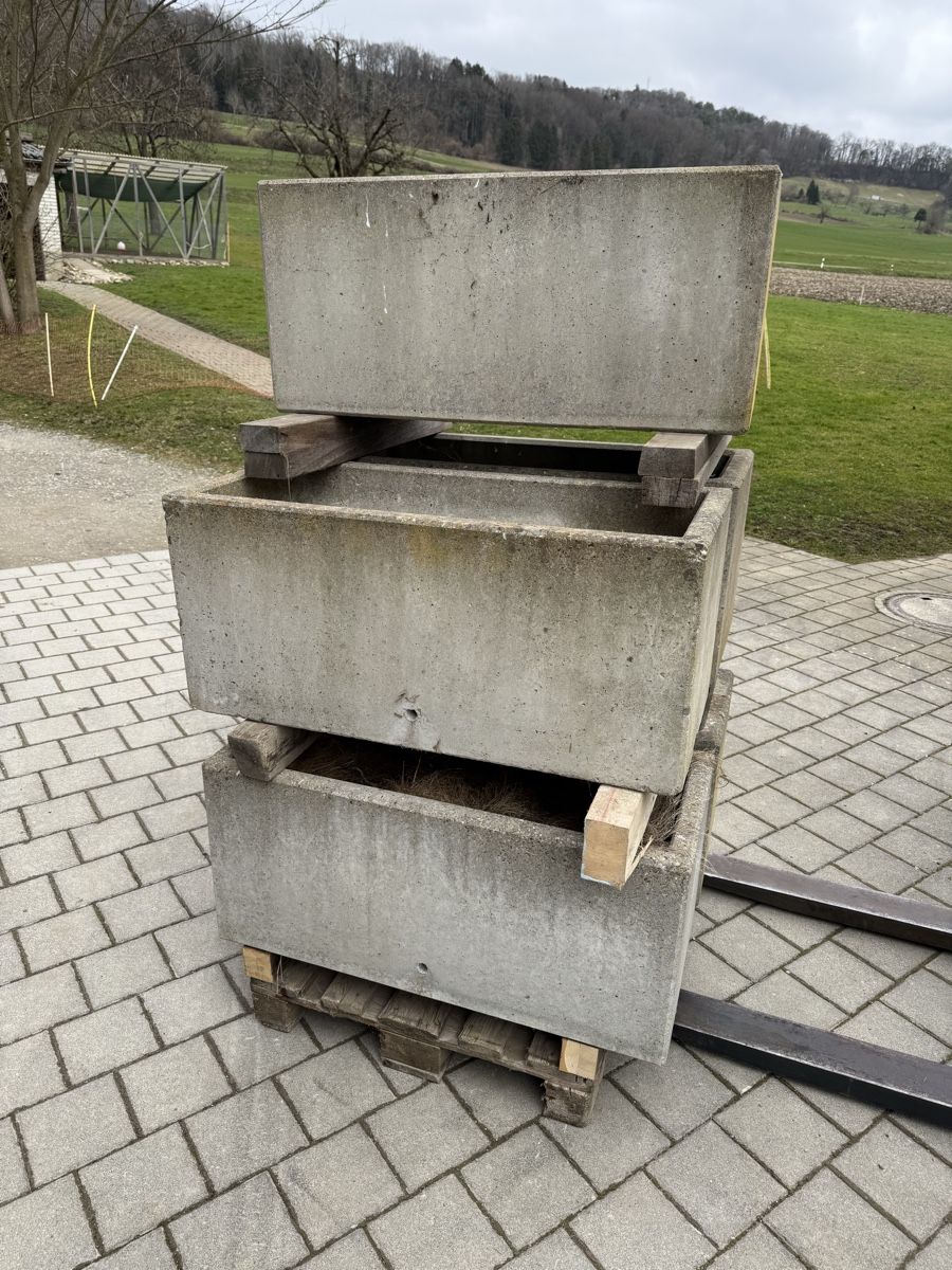 Beton Pflanzkbel Blumenkasten (Gebraucht) in Httwilen fr CHF 100  nur  Abholung auf Ricardo kaufen