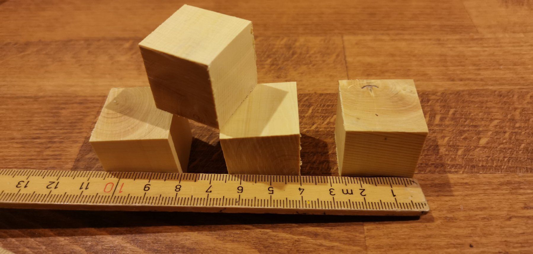 Holzartikel: Würfel Buchsbaumholz – Neu (gemäss Beschreibung) aus Suhr von Alan75