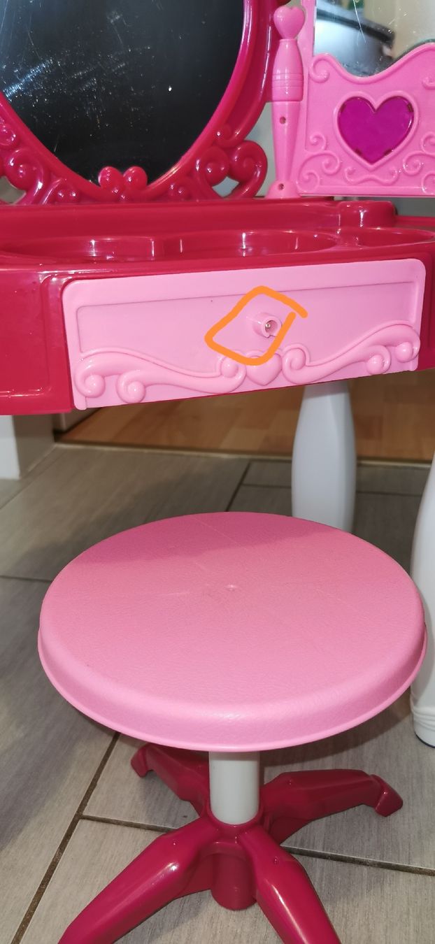 Tavoli da trucco: Schminktisch🥰-Versand👍 – Usato da Winterthur venduto da Katyakaterina 4