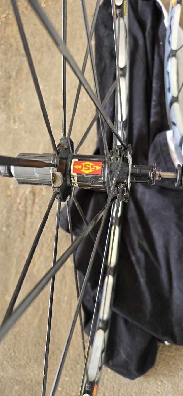Mavic Pièces détachées: Mavic ksyrium 28" – D'occasion à basel par Propain 7