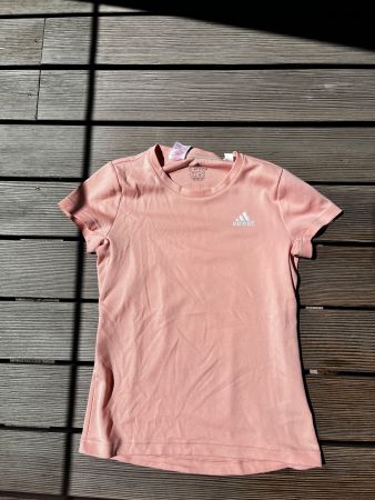 Adidas T-Shirt Rosa Grösse 164, guter Zustand