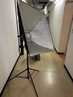 Elinchrom Lampade: Rotalux Elinchrom/ Studioset Filmlicht mit einer Softbox – Nuovo (secondo la descrizione) da Lenzburg venduto da Gabri11