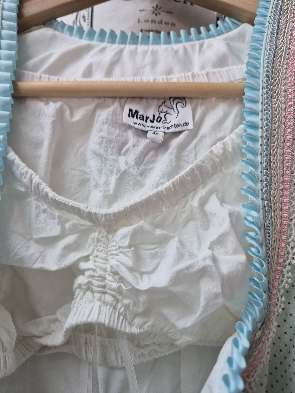 Vestiti: Dirndl, hellblau mit Spitzenschürze, Gr. 32, inkl. Bluse👗 – Usato da Richterswil venduto da ChristinW01 7