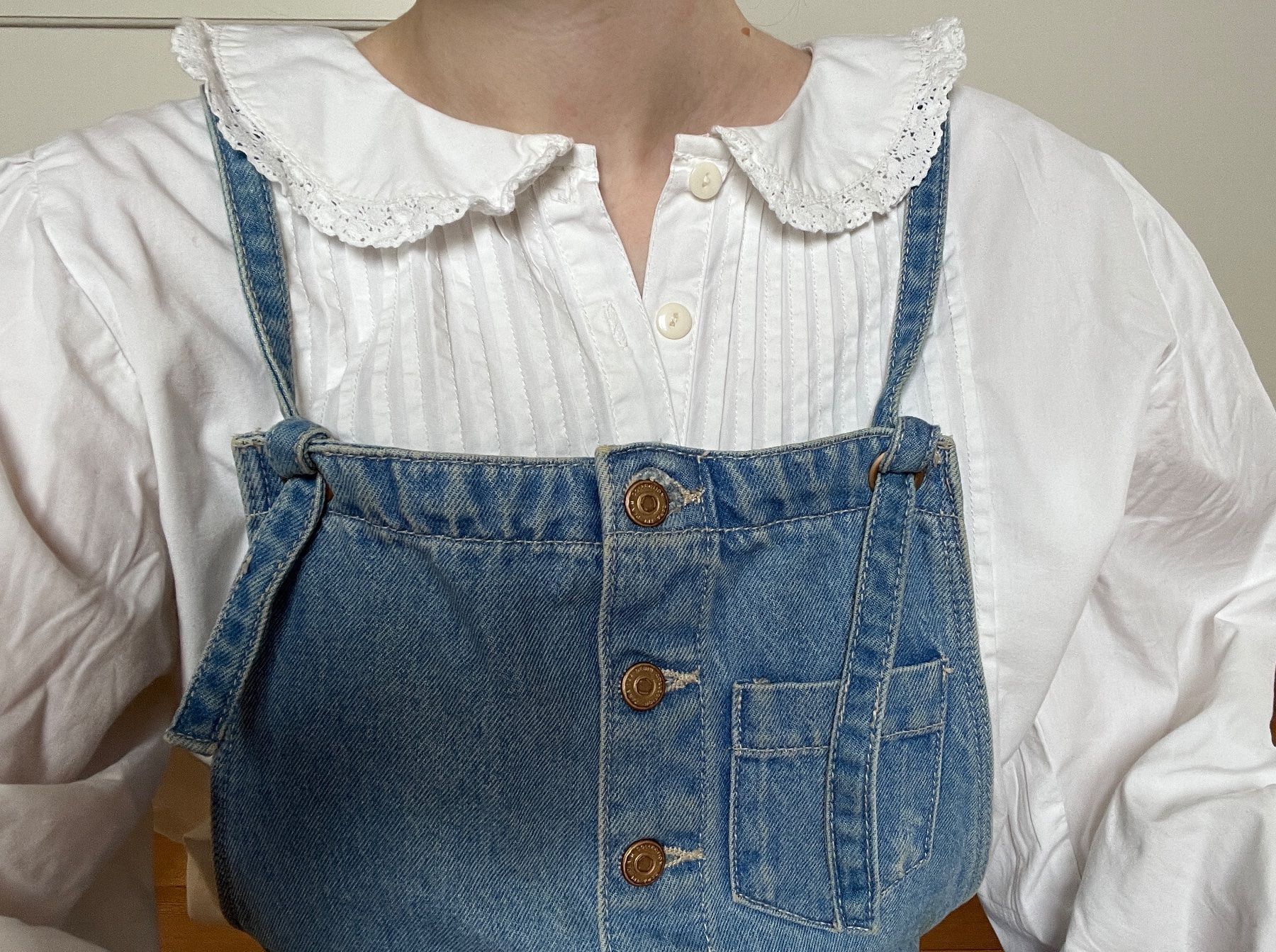 Zara Jeans: Jeans Latzhose Shorts – Gebraucht aus Wallisellen von Miu_ 1