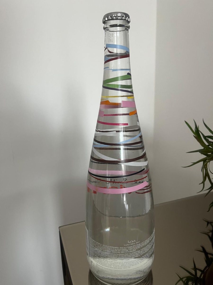 Autres vaisselles & verres: Bouteille Evian Paul Smith 2010 – Neuf avec emballage d'origine à Nyon par emx0xc 2