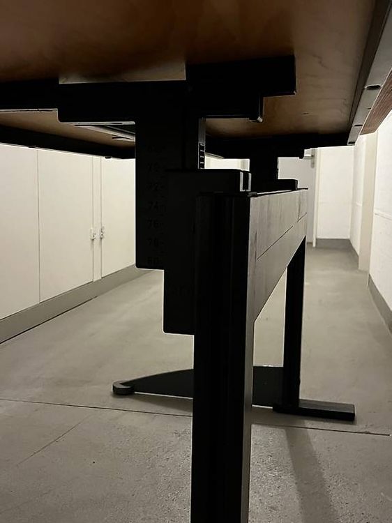 Scrivanie: Lista Bürotisch, Höhe anpassbar – Usato da Jona venduto da BraJon 1