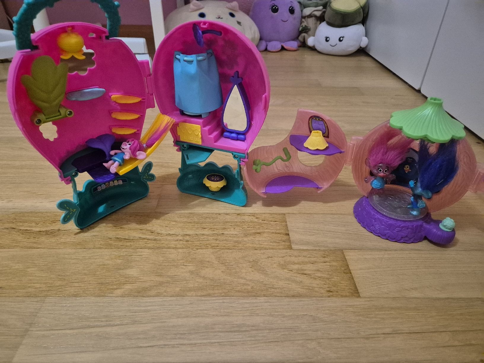 Spielzeuge: Trolls-Spielhäuser Set – Gebraucht aus Therwil von srl_67bl 1