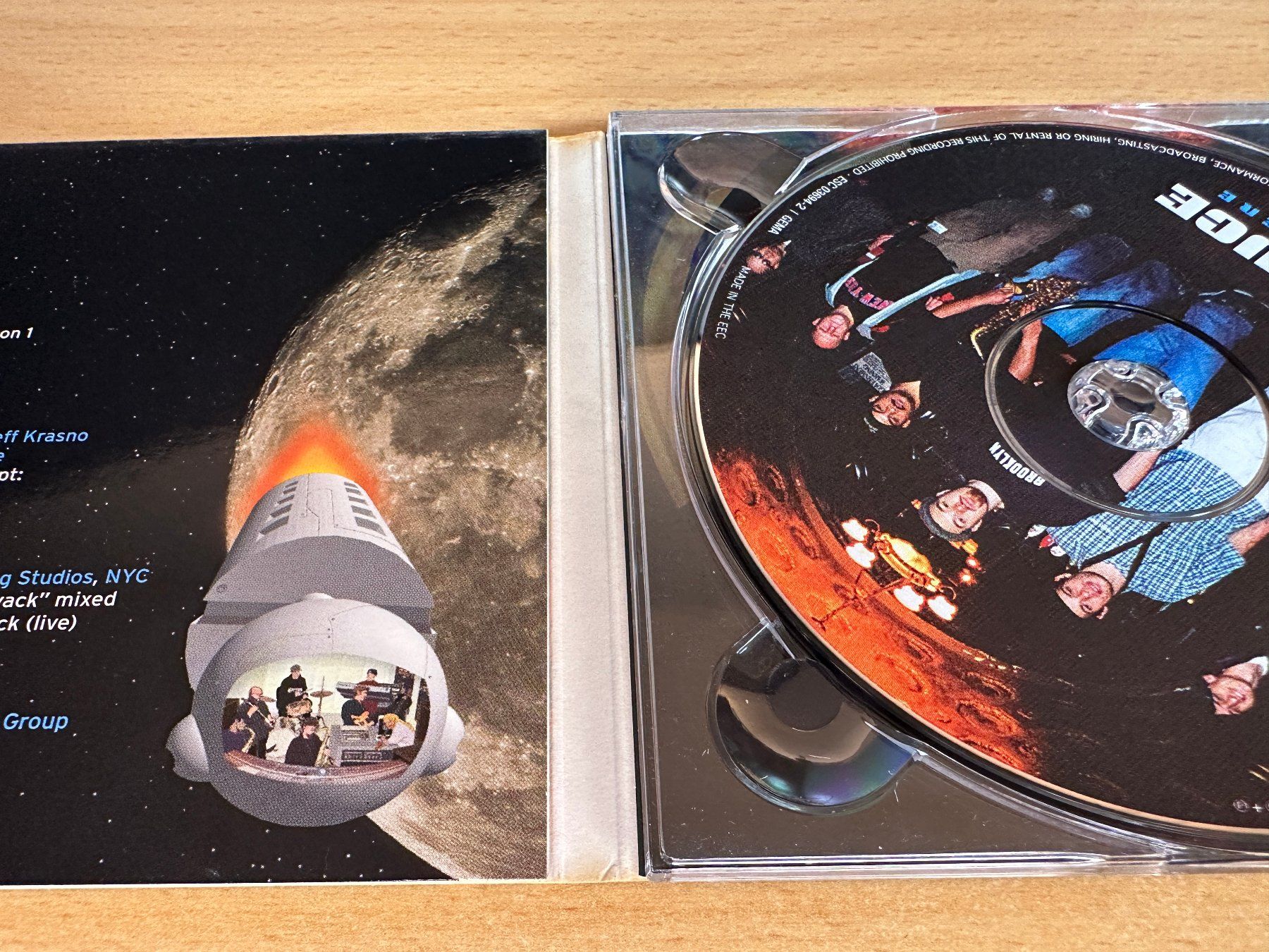 CDs: Lettuce – Outta Here – Gebraucht aus Rikon im Tösstal von Alpenmutz 2