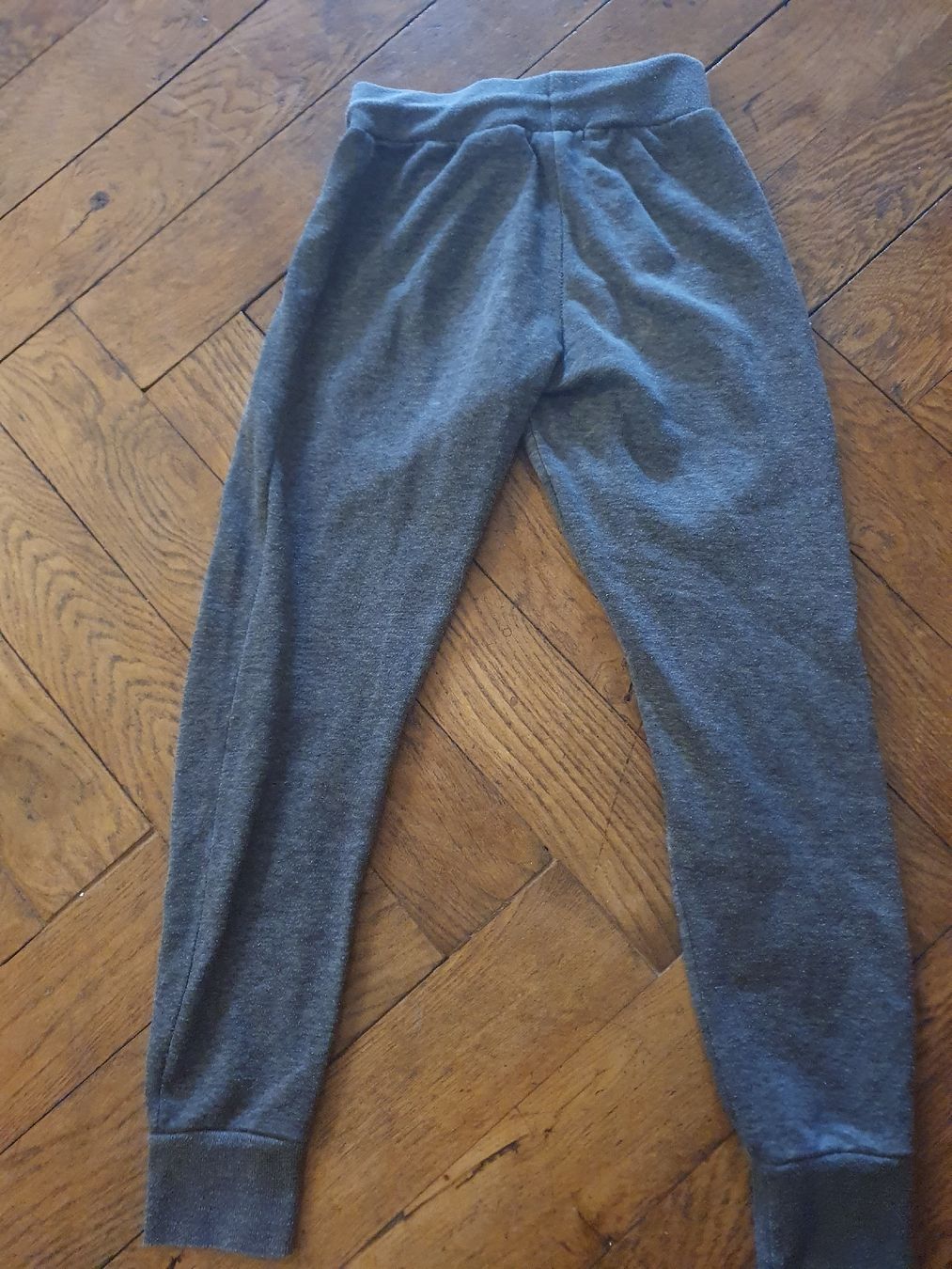 Pantaloni: Trainerhose Grösse 32/34 von Primark – Usato da Schönenwerd venduto da pomodor 1