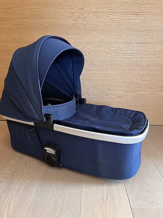 Joolz Carrozzine: Joolz Hub 2 Babywanne Navy Blue mit Originalkarton – Usato da Cham venduto da nininanana