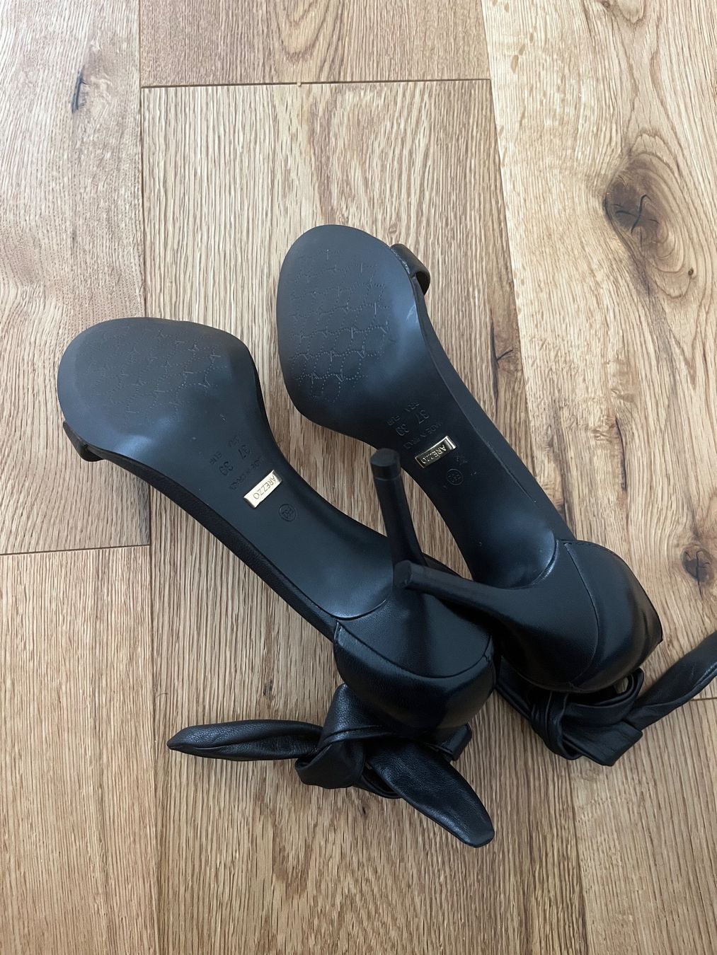 Scarpe da donna: Arezzo Lace-Up Sandalen, Gr. 38 – Nuovo (secondo la descrizione) da Interlaken venduto da fbnscl 3