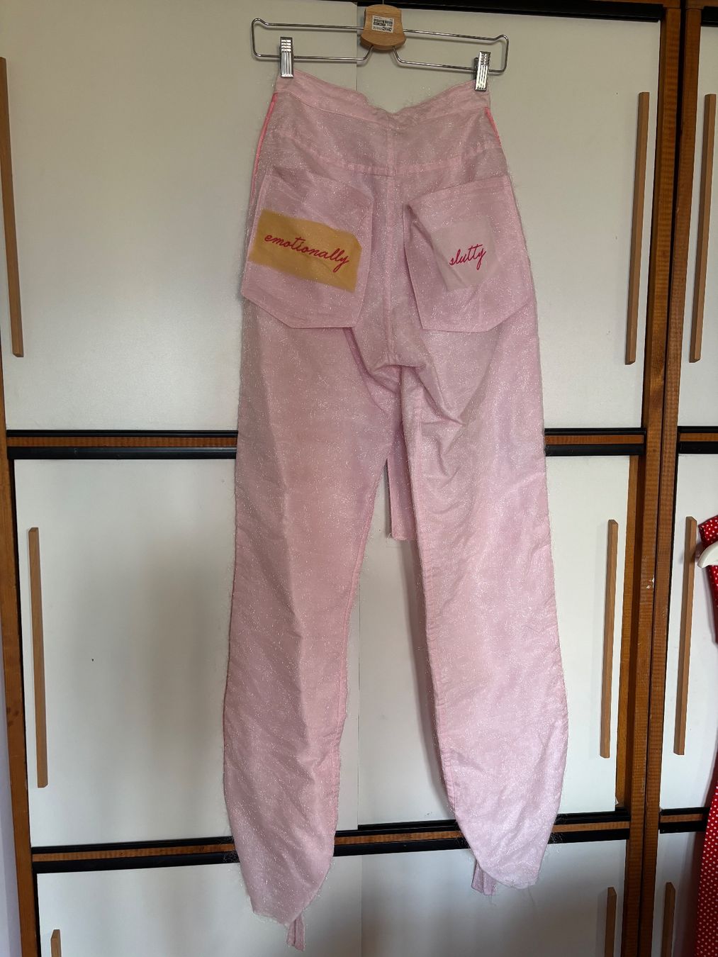 Pantaloni: embroidered pink pants - S / unique piece – Usato da St-Saphorin-Lavaux venduto da selb94 8