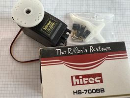 3x Hitec HS-700BB Servos