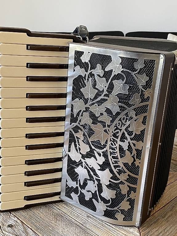 Strumenti musicali: Piandoneon/Akkordeon – Usato da Arbon venduto da mar.gun 1