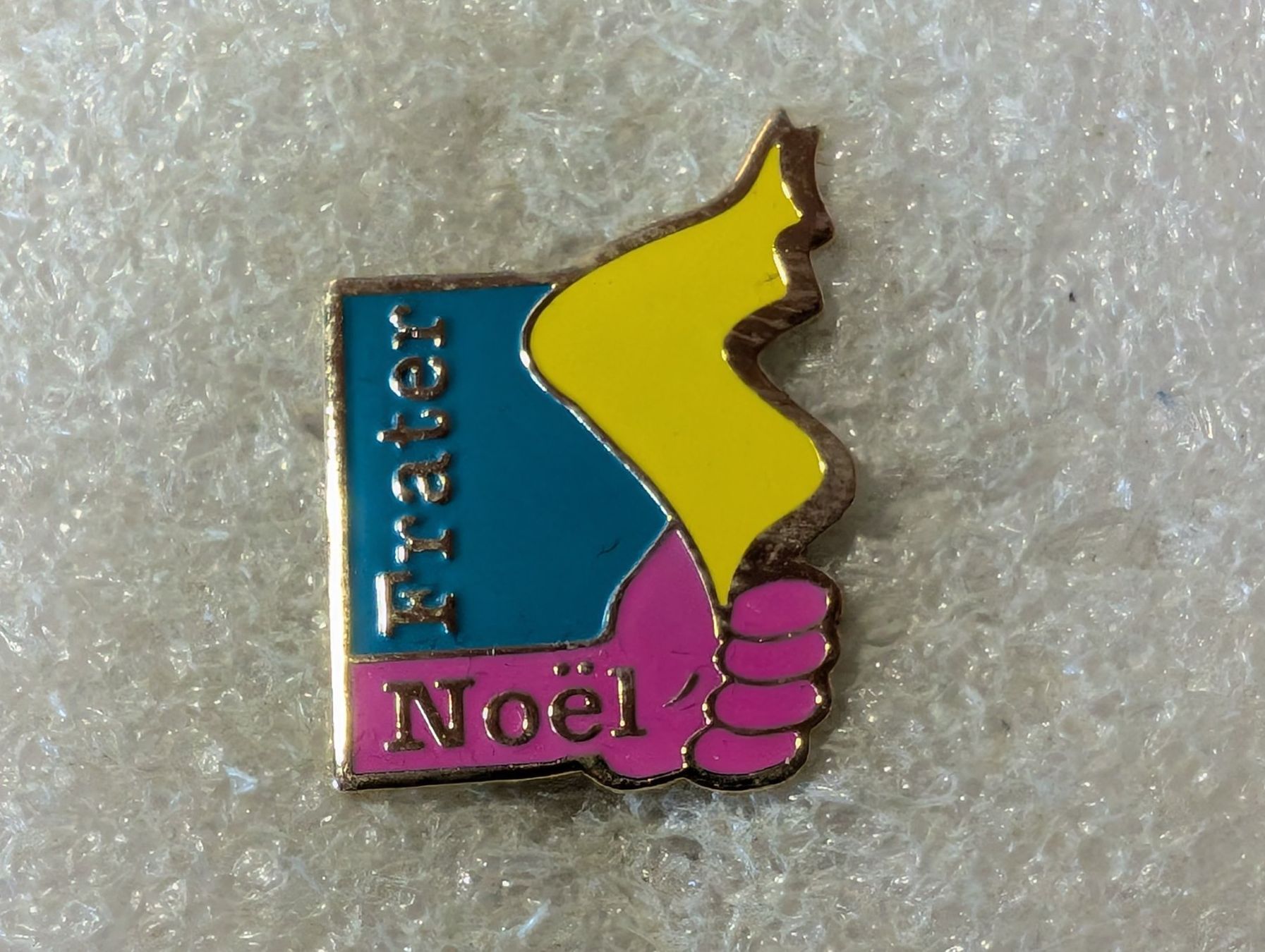 Placchette & Badge: Ansteckpin 172: Frater Noel – Usato da Oppligen venduto da Pin-Fall-Shop