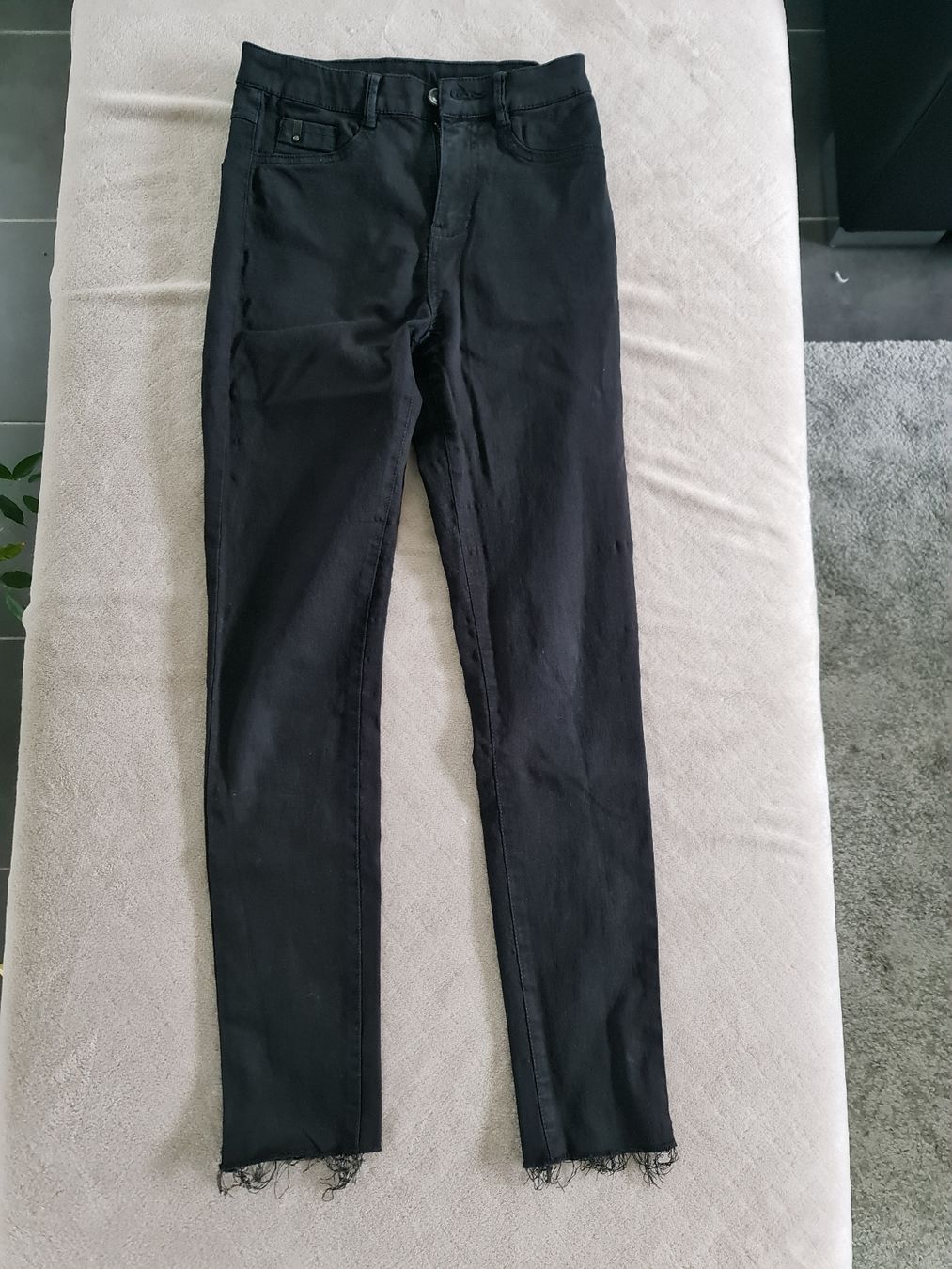 C&A Jeans: Schwarze Clockhouse Damenjeans Gr. 34 – Gebraucht aus Basadingen von Sharon04