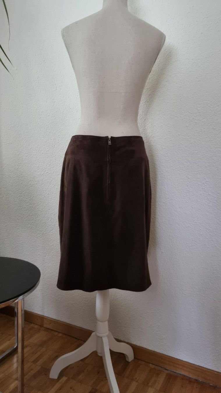 Globus Gonne: Schöner Globus Essential Wildlederjupe - Gr. 40 – Usato da Schneisingen venduto da backstore24 1