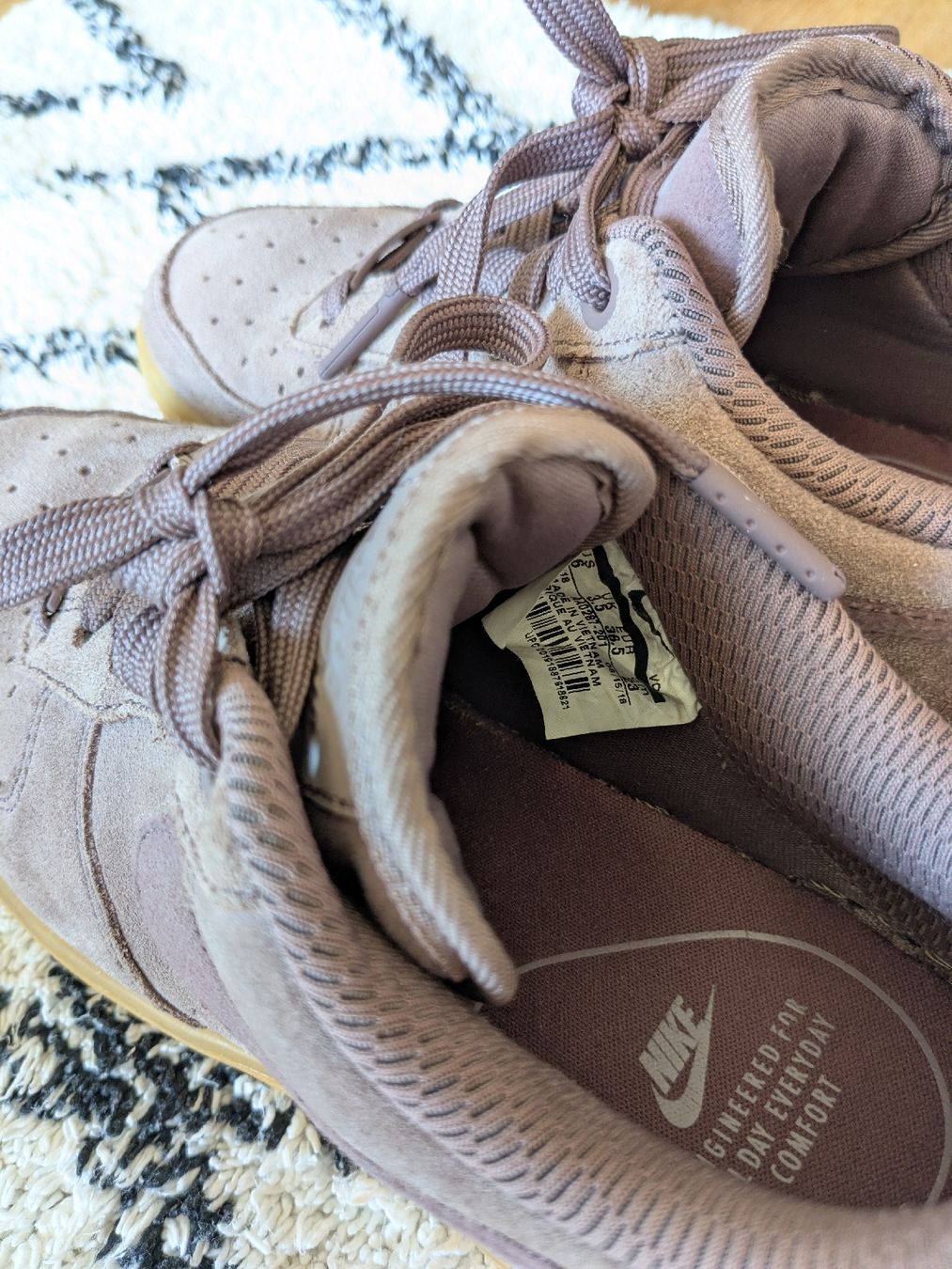 Nike Scarpe da donna: Nike Air Force 1 Gr. 36.5 Mauve – Usato da Winterthur venduto da Prishy 4